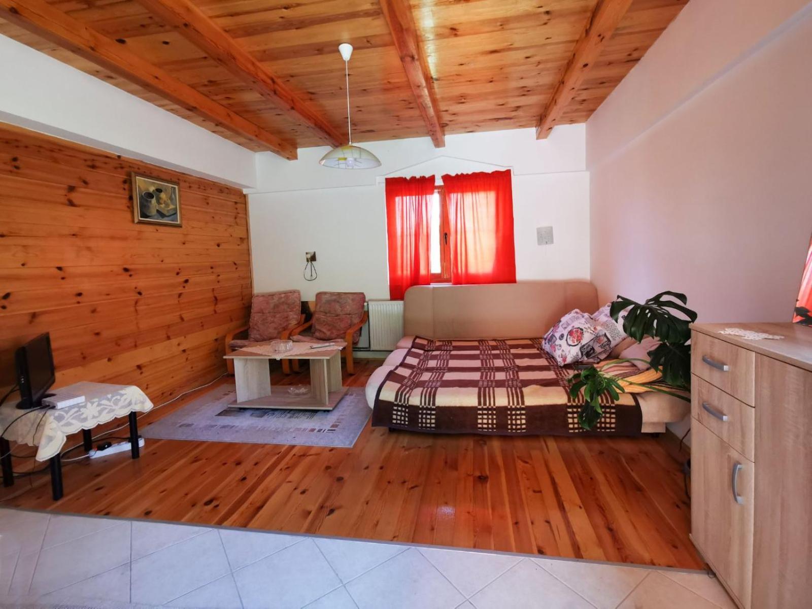 Apartmani Beslic Kremna ภายนอก รูปภาพ