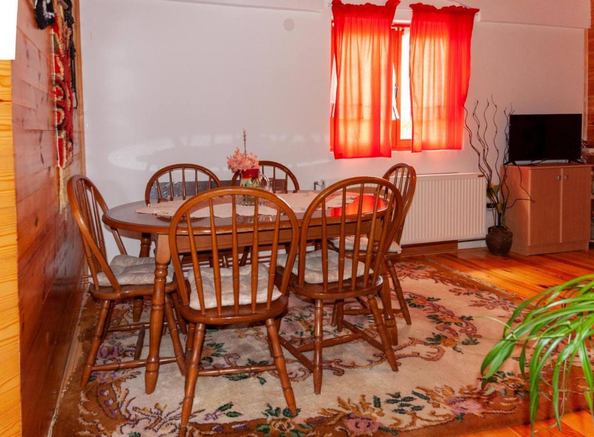 Apartmani Beslic Kremna ภายนอก รูปภาพ