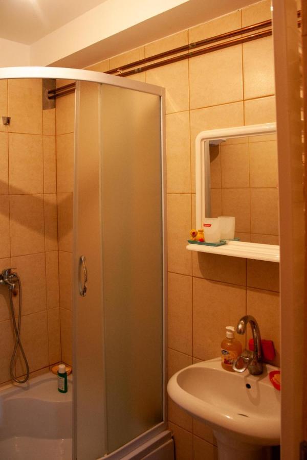 Apartmani Beslic Kremna ภายนอก รูปภาพ
